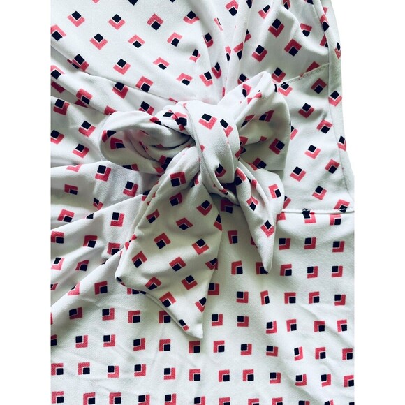 LIZ CLAIBORNE CAREER Women’s Blouse White Side Tie Diamond Print Top Size Small - Picture 4 of 10